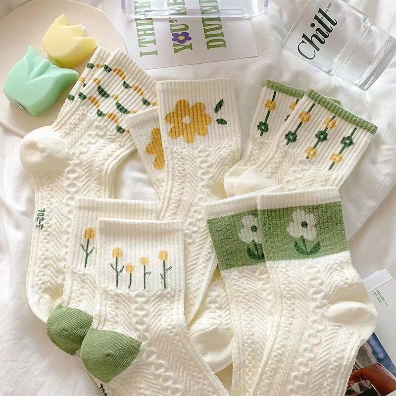 Women's Socks Summer Mid-calf Length Socks Cute Preppy Style Women's White Stockings